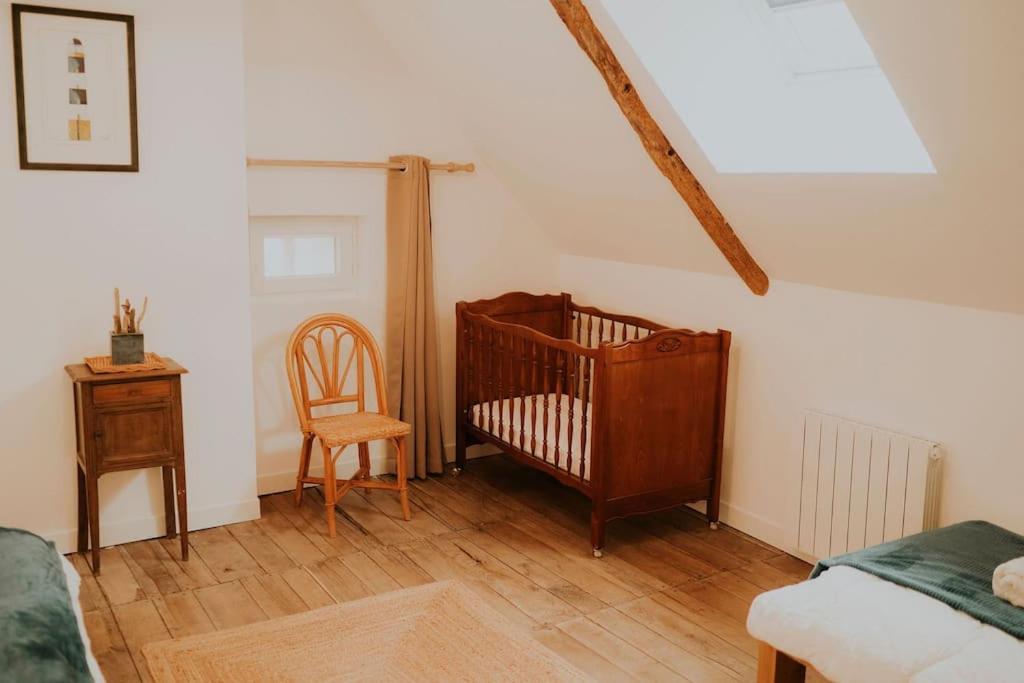 Gite Naturia - Chaumiere De Berringue Plouhinec  Ngoại thất bức ảnh